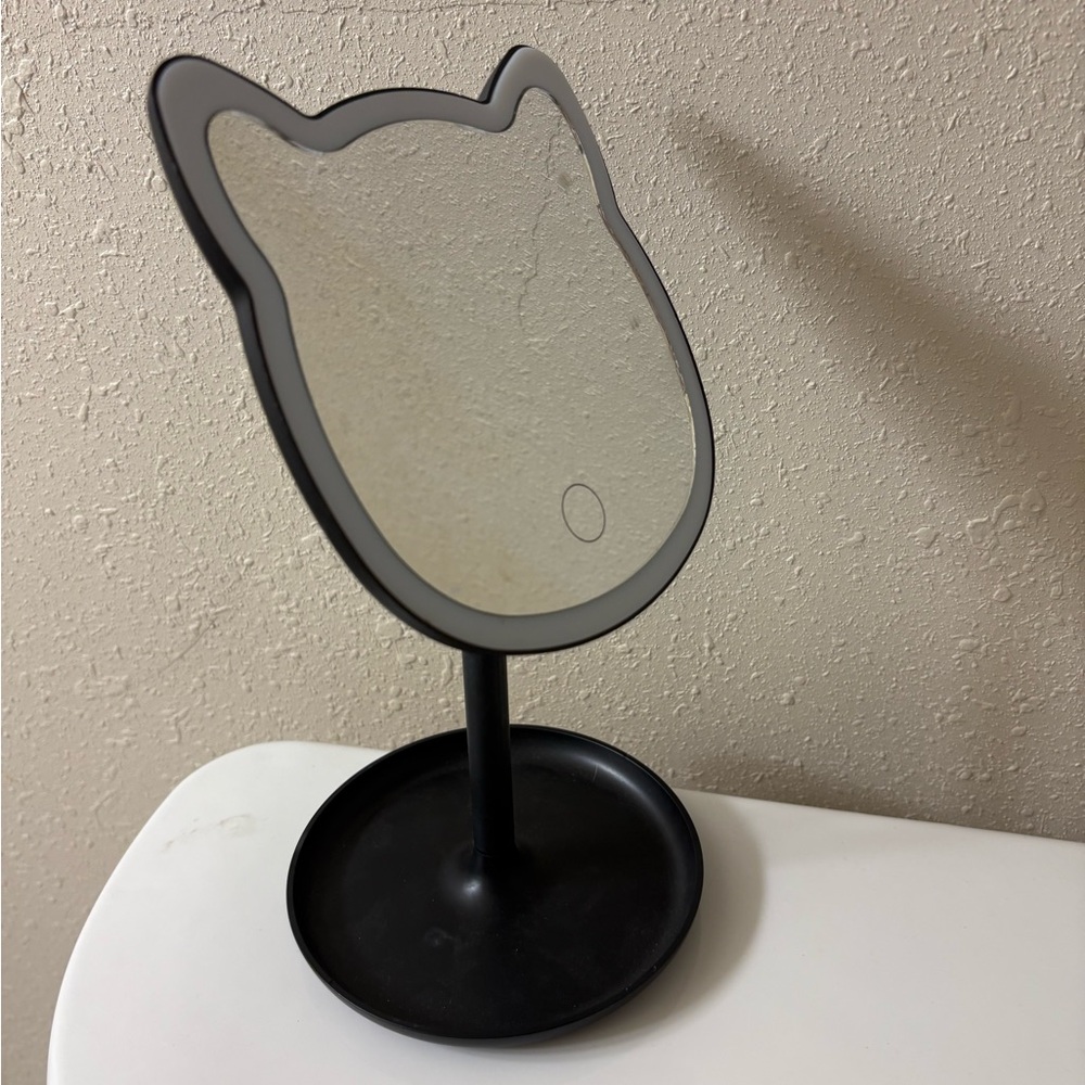 COPY - Cat-Shaped Black Vanity Mirror